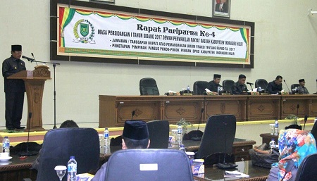 Rapat Paripurna Jawan Bupati Atas Pandangan Umum Fraksi Tentang RAPBD Inhil 2017