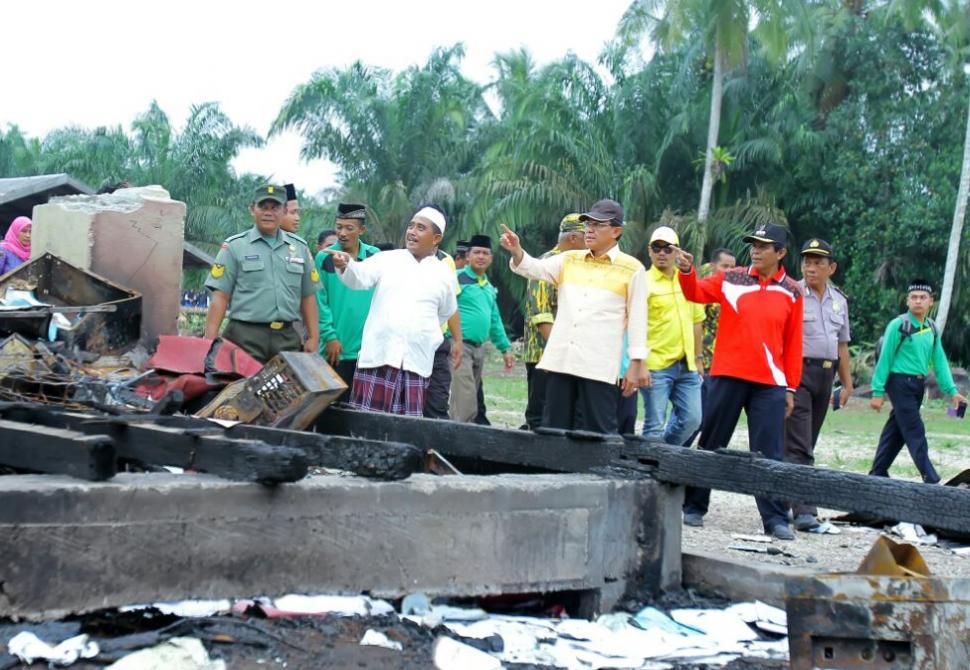 Pasca Terbakar, Bupati Inhil Tinjau Ponpes Anwarul Ulum