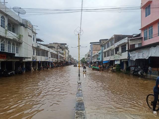 Debat Pilkada Inhil 2024, Para Kandidat Tak Satupun Bahas Masalah Banjir Tahunan ?