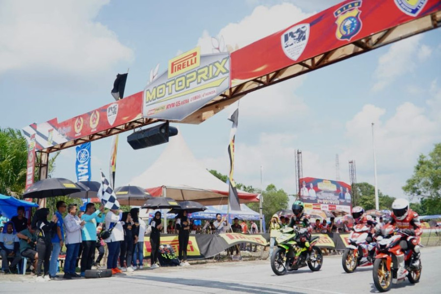 Ratusan Pembalap Motor Ramaikan Kejurnas Motoprix Region A Sumatra Putaran II Riau