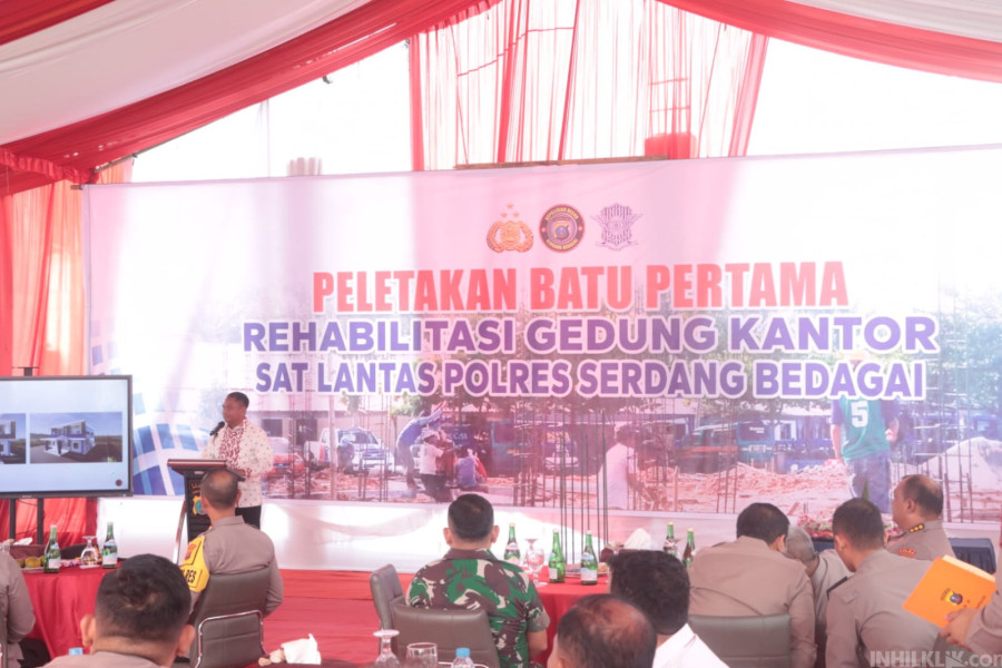 Bupati Darma Wijaya Hadiri Peletakan Batu Pertama Rehabilitasi Gedung Kantor Satlantas Polres Sergai