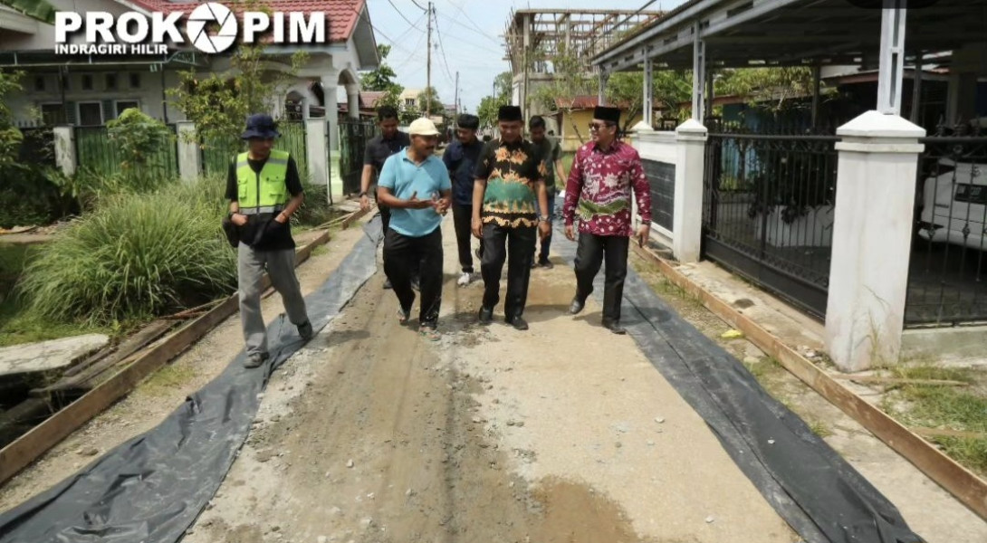 Pj Bupati Inhil Kembali Tinjau Pengerjaan Peningkatan Jalan