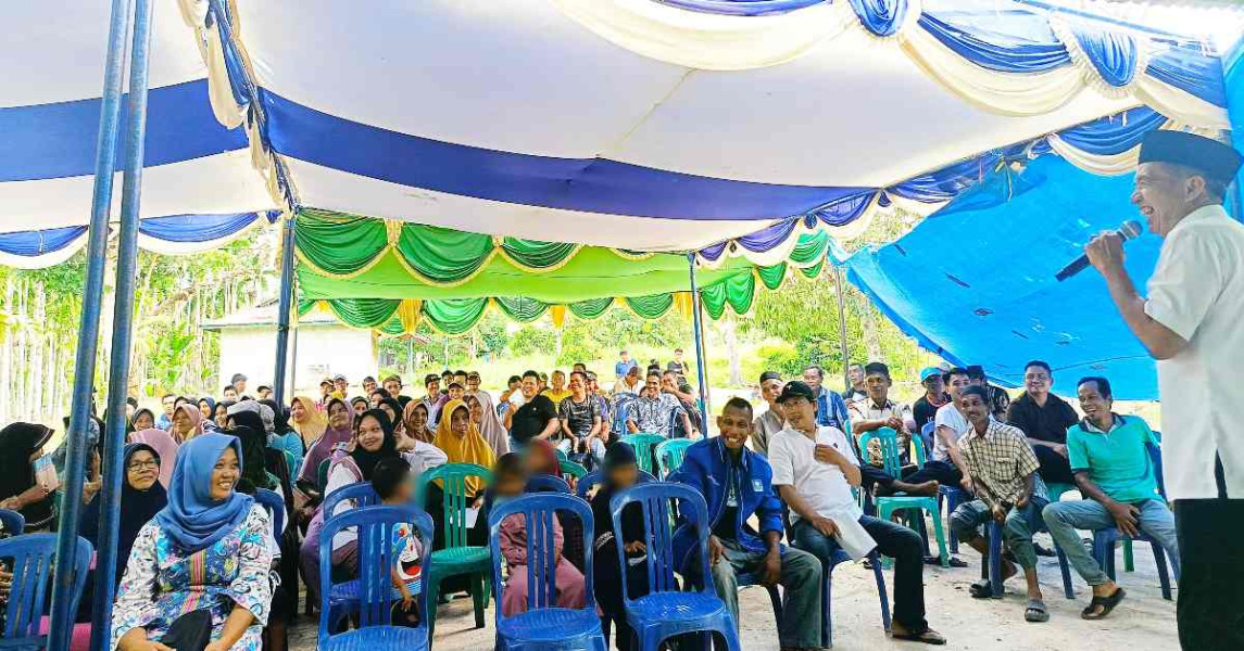 Senyum Bahagia di Kampanye Ferryandi, Warga Sungai Rukam Siap Coblos Paslon Nomor 2