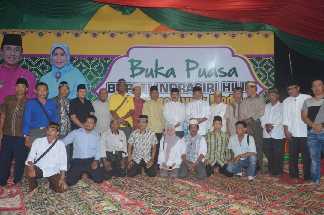 Bupati inhil HM Wardan Buka Bersama dengan Awak Media