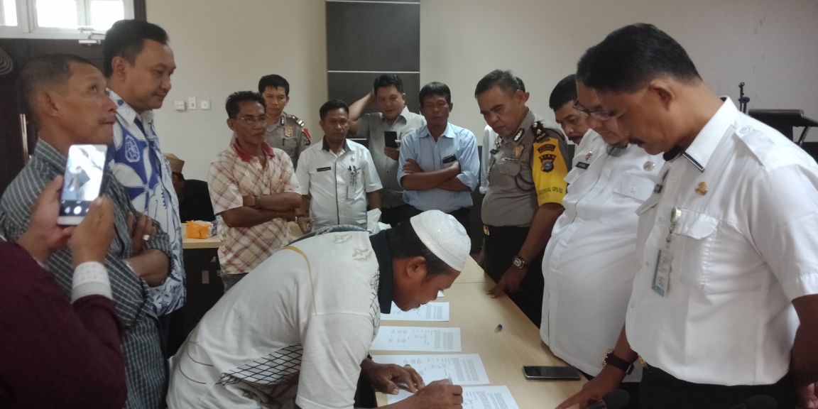 Pemkab Inhil Mediasi PT BPLP Dengan Kelompok Masyarakat Desa Seberang Sanglar