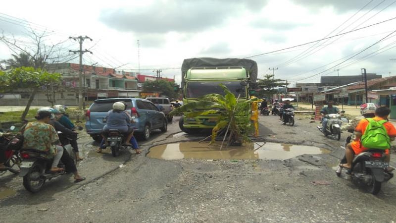 Ada 1.216 Titik Jalan Rusak di Pekanbaru