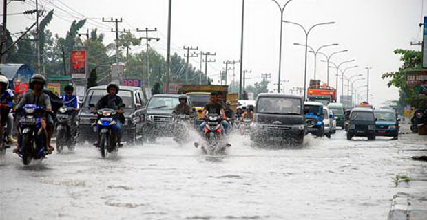 Persoalan Banjir di Pekanbaru Terus di Kritisi Anggota Dewan